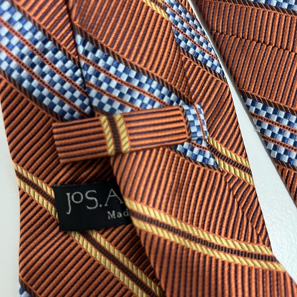 JoS. A. Bank Tie - Picture 4 of 6